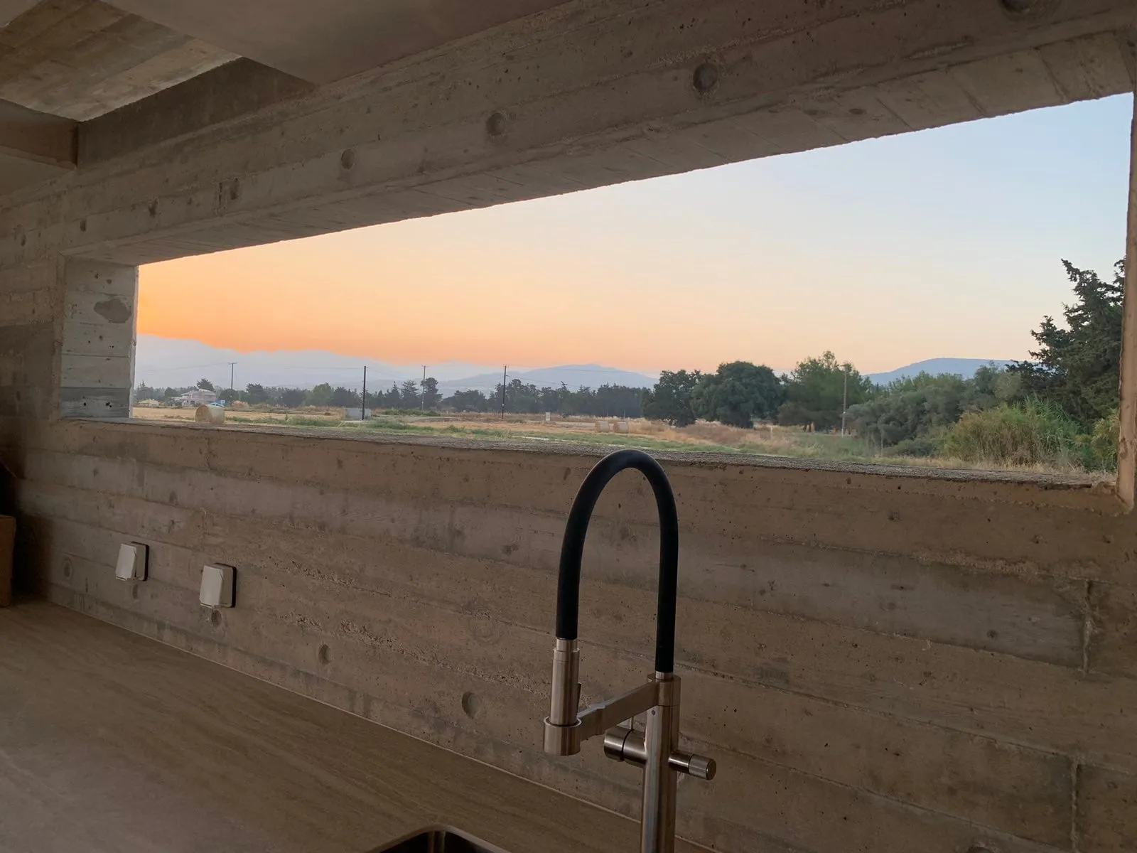 Aris Residence — view 4